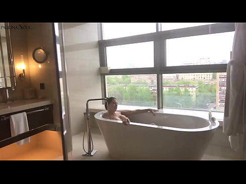 ❤️ Tremenda pupa che si masturba appassionatamente la figa in bagno ️❌ Sessoal it.pornplaybb.ru ☑