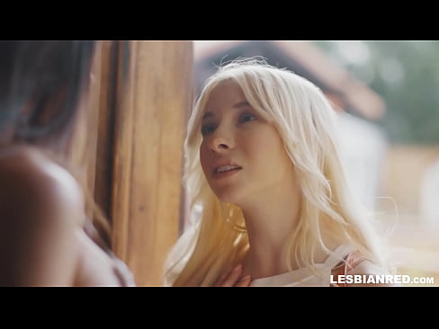 ❤️ Ragazza torna a casa qualche mese dopo e finisce per mangiare la figa della sua matrigna ️❌ Sessoal it.pornplaybb.ru ☑