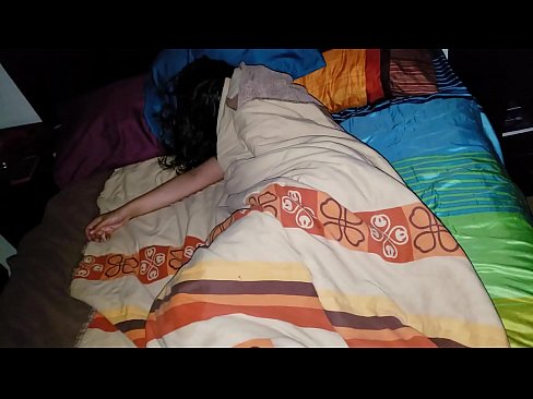 ❤️ Figliastro che rimprovera la sua giovane matrigna mentre lei dorme ️❌ Sessoal it.pornplaybb.ru ☑